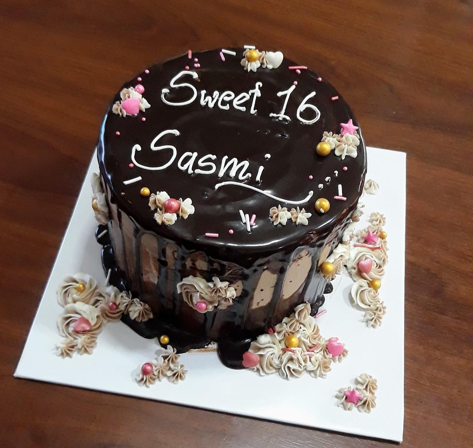 Buttercream Mini Round Chocolate ganache Cake