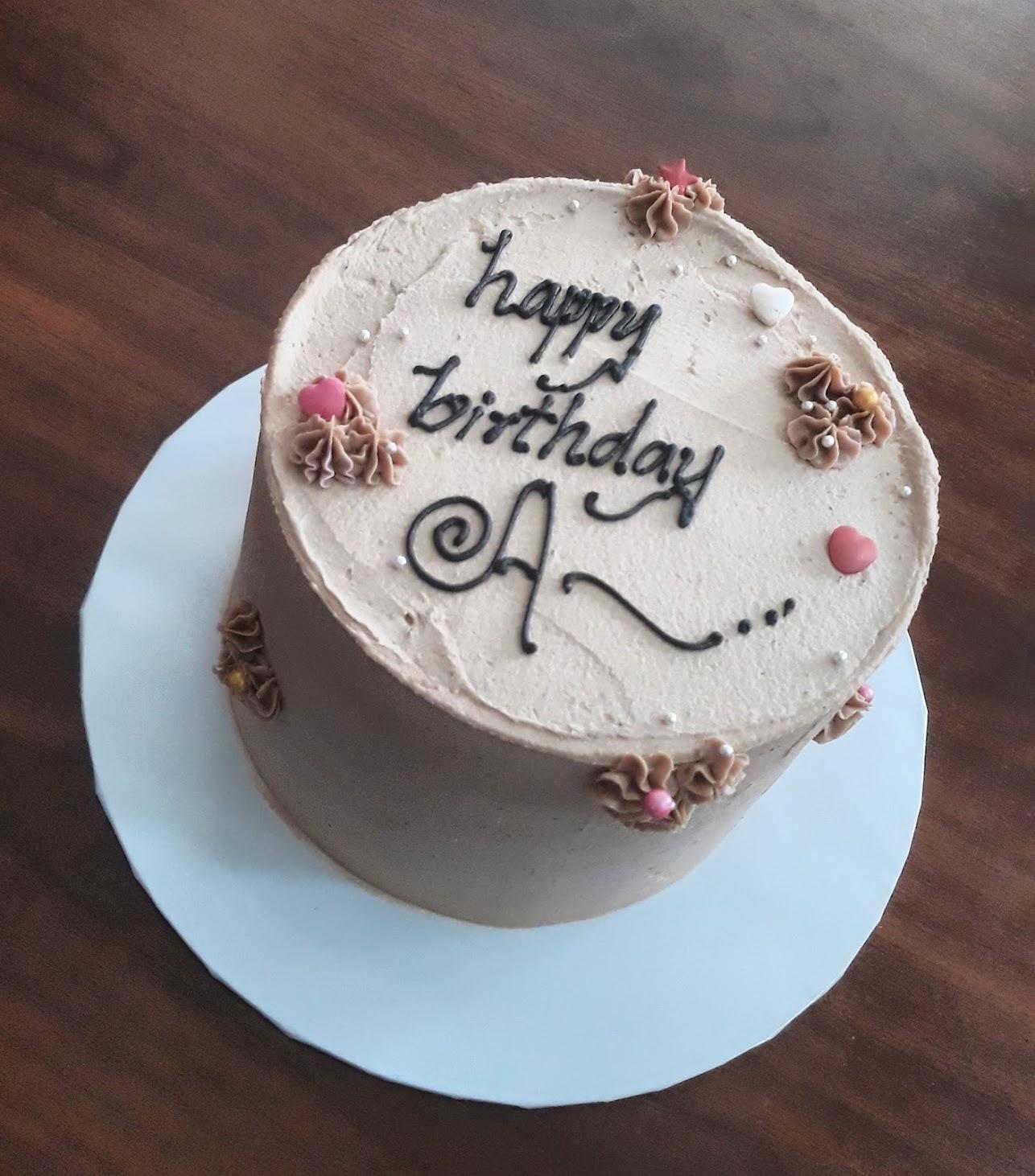 Buttercream Mini Round Chocolate Cake 