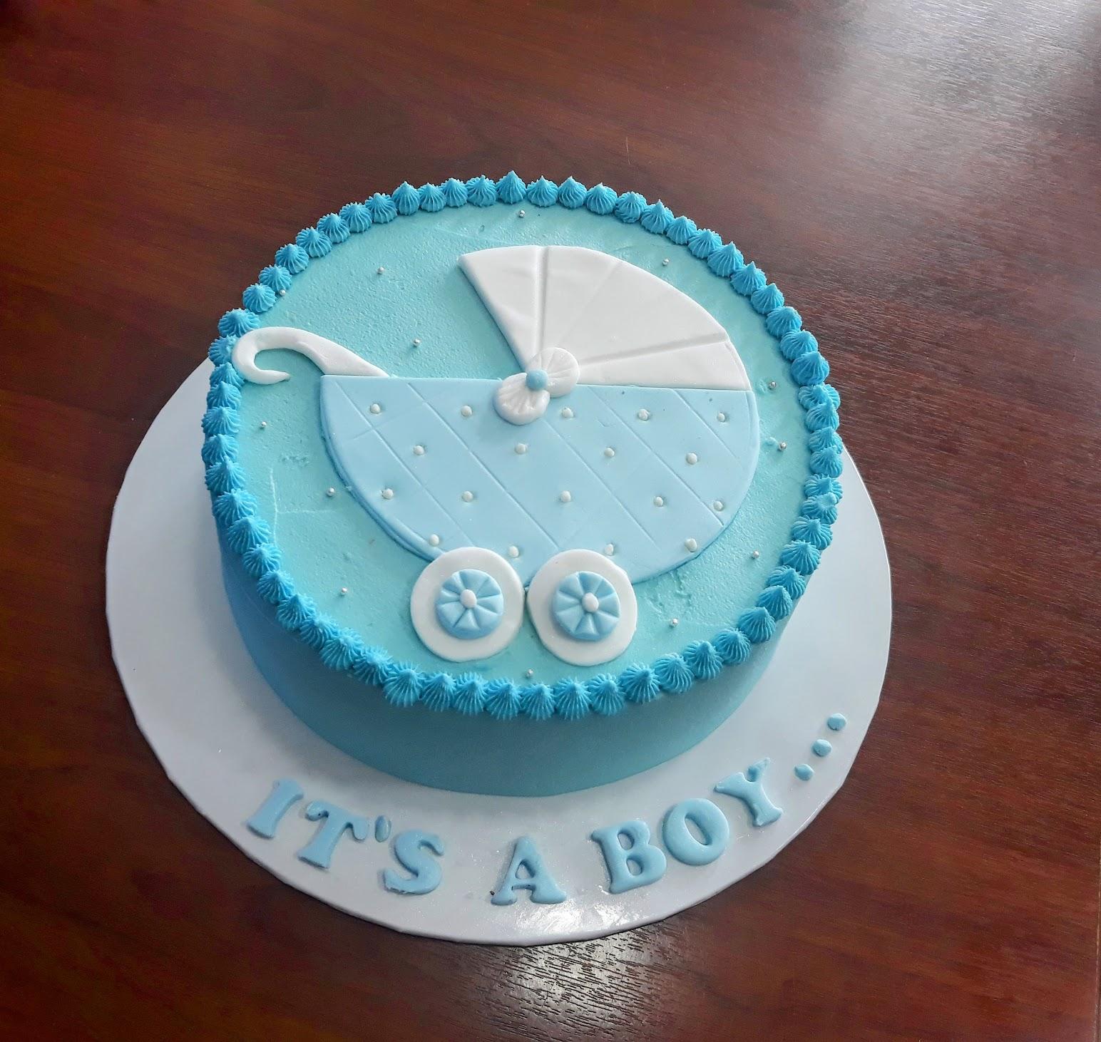 Buttercream Mini Round Ribbon Cake with Fondant decorations